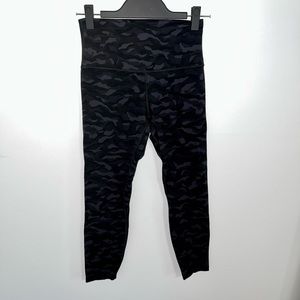 Lululemon Sequoia Camo Deep Coal 25" Aligns